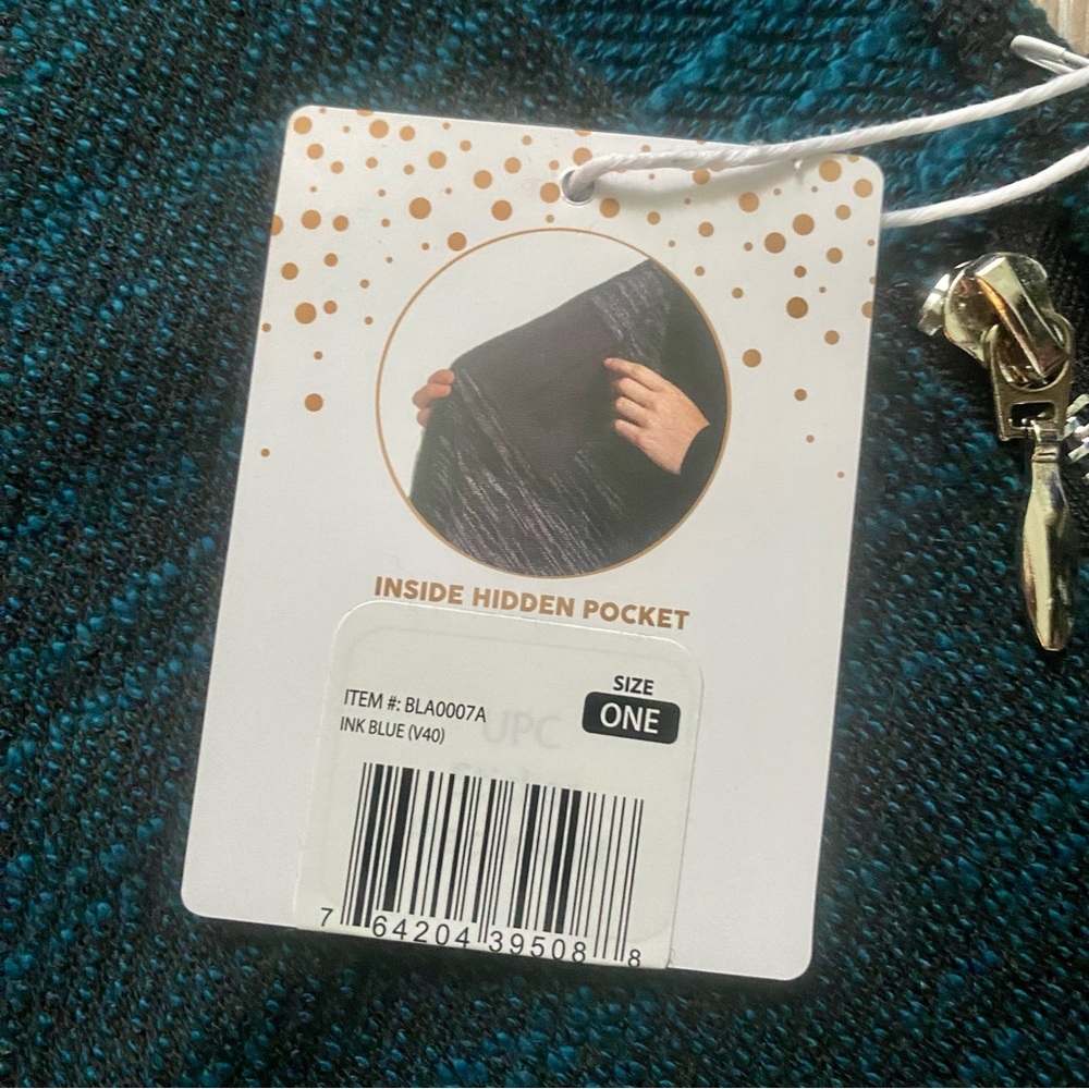 Balance Collection Zipper Poncho - Picture 5 of 10
